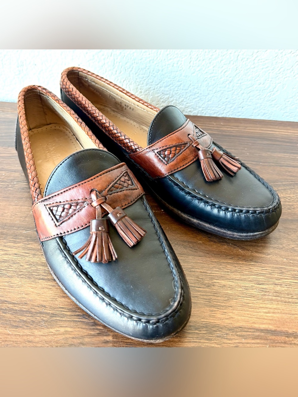 Allen Edmonds Black and Brown Leather Tassel Loafers